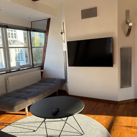 Apartment Living - By Viktorija *